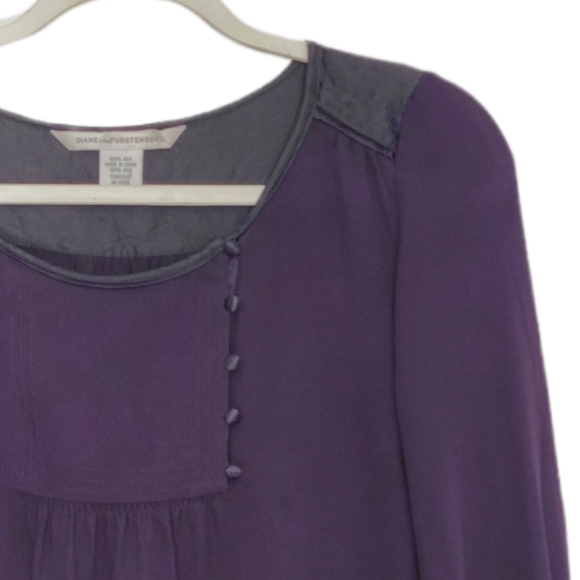 Diane Von Furstenberg 100% Silk Long Sleeve Blouse. - Picture 5 of 8